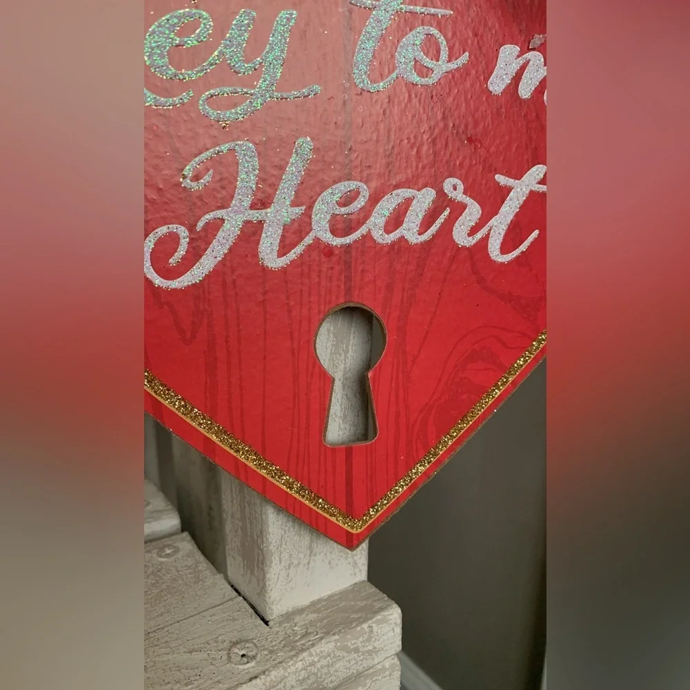 Valentine’s Day Wall or Door Hanging ❤️🆕❤️ 2 for $14